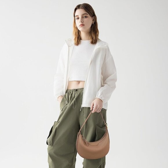 Exquisite Light Brown Leather Crescent Clutch with Magnetic Closure for Safety - Picture 3 of 6